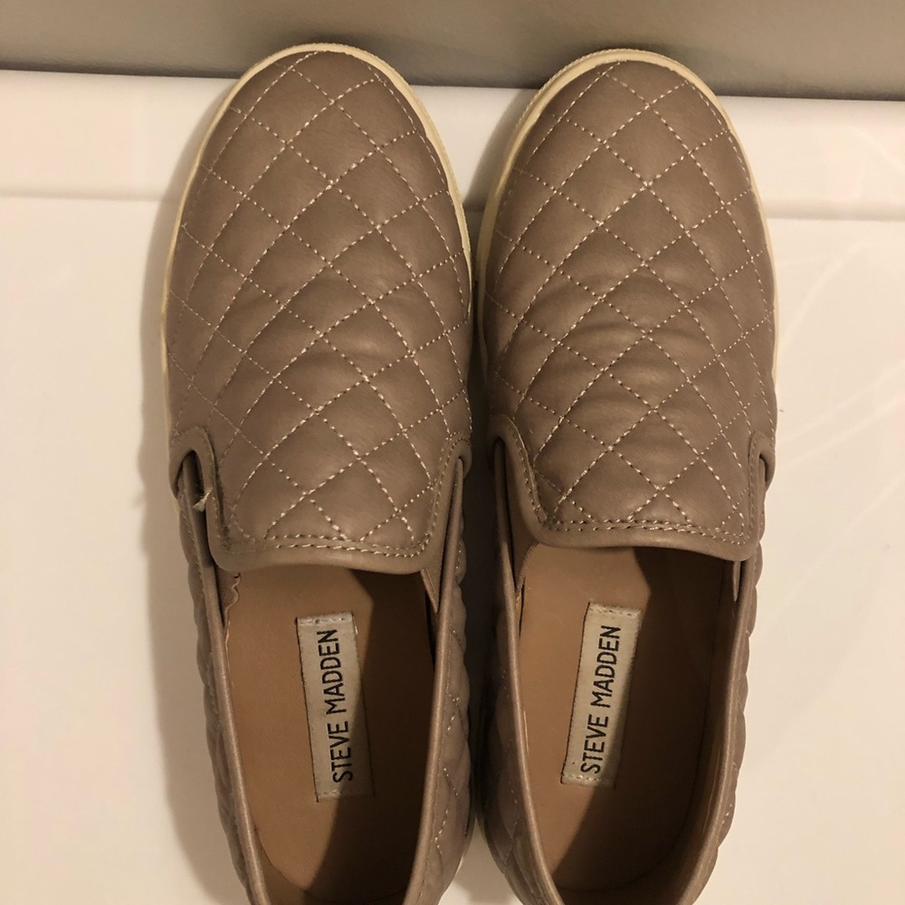 Steve Madden Ecentrcq Gray Shoes
